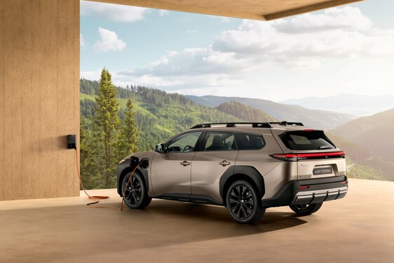 bZ4X Touring 2025
