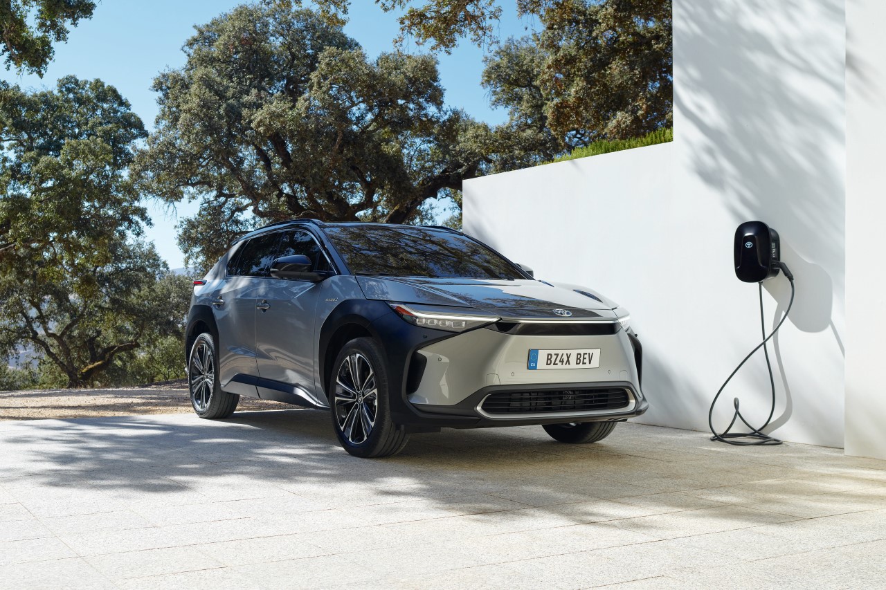 Rozpoczęły się rezerwacje online nowej elektrycznej Toyoty bZ4X
