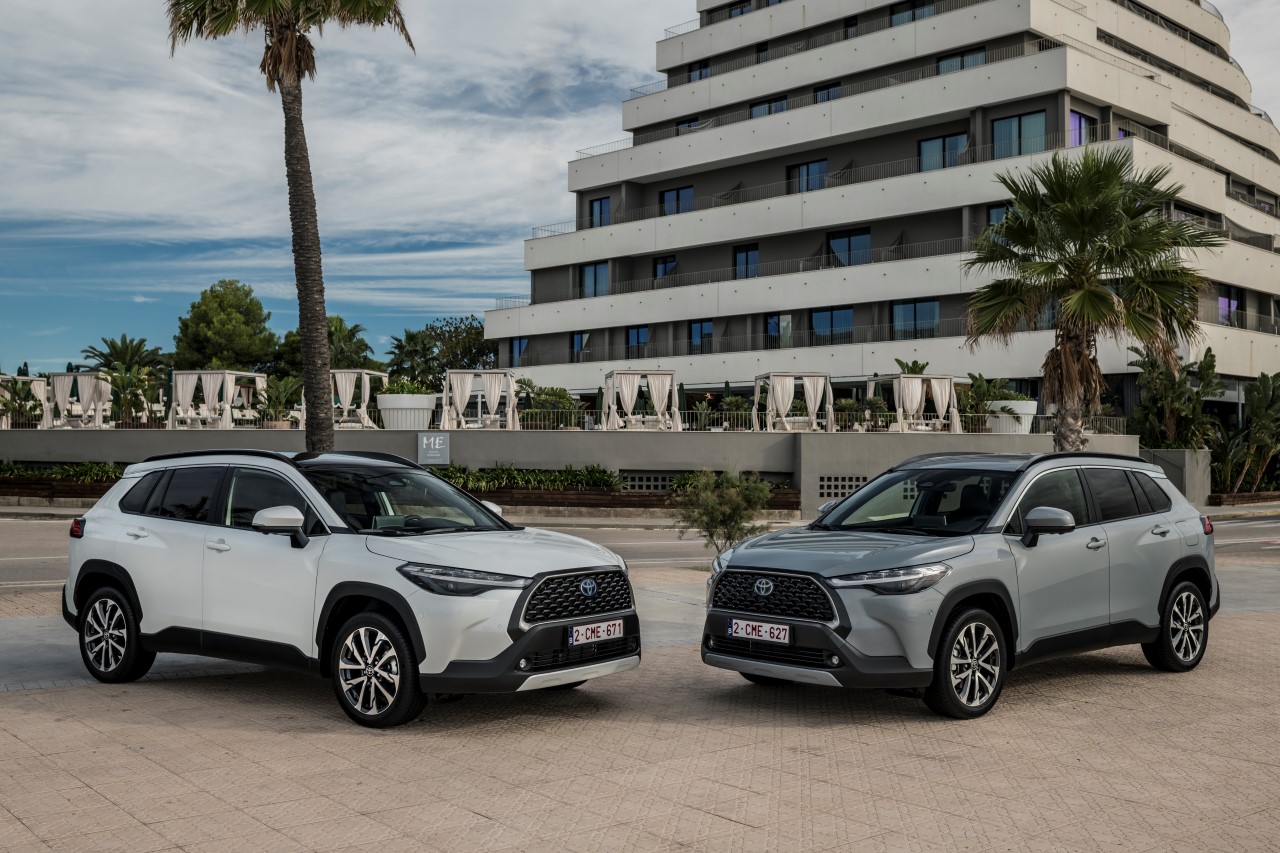 Az öntöltő hibrid elektromos autók hajtották az európai újautópiac növekedését 2024-ben 