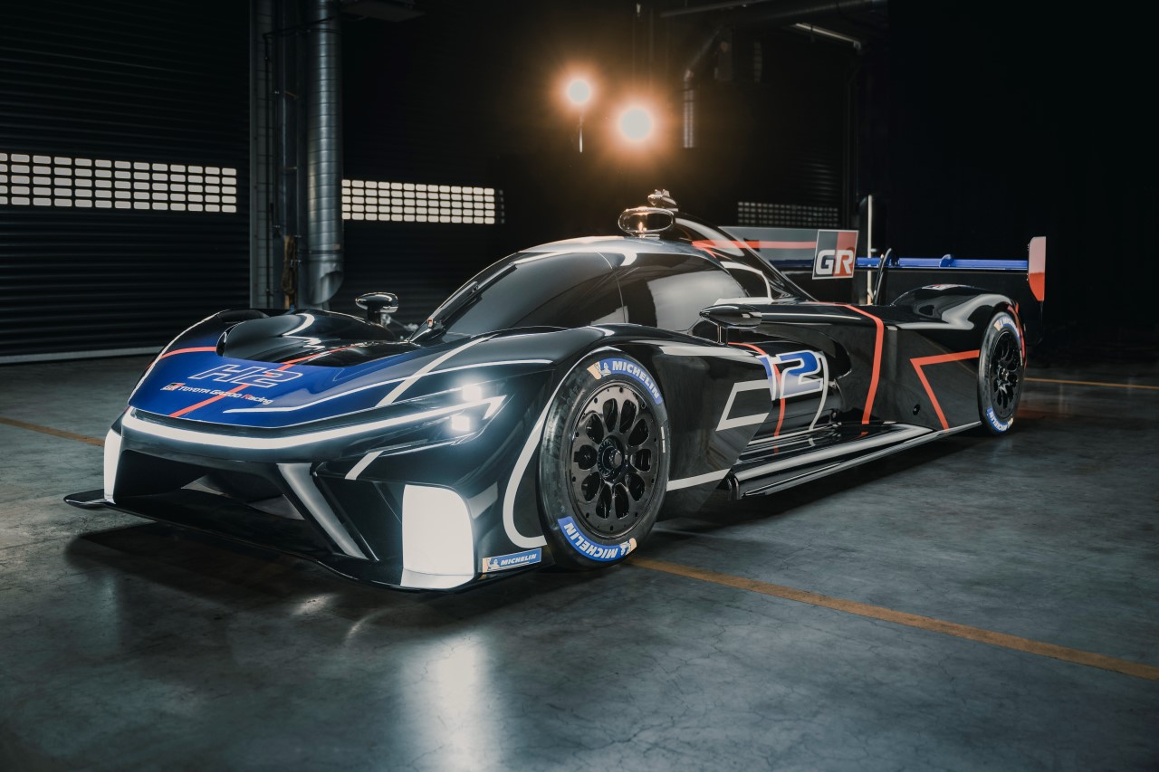 Zespół TOYOTA GAZOO Racing pokazał GR H2 Racing Concept z wodorowym silnikiem spalinowym