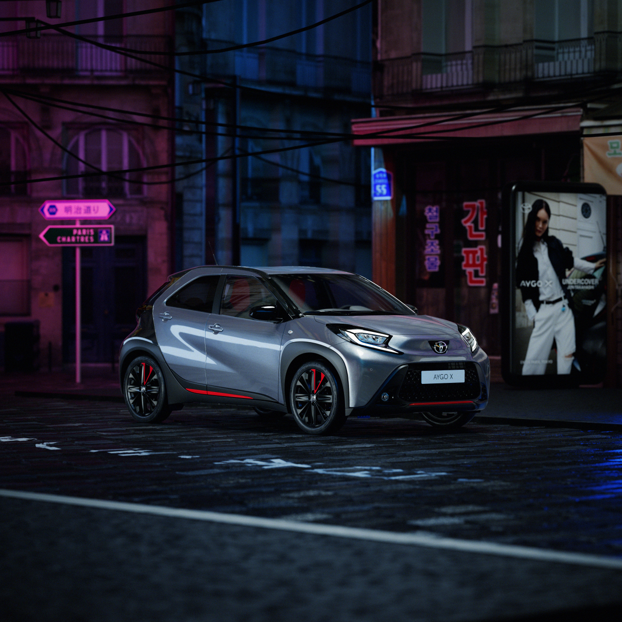 Toyota Aygo X UNDERCOVER. Nowa limitowana edycja miejskiego crossovera zadebiutowała na Paris Fashion Week