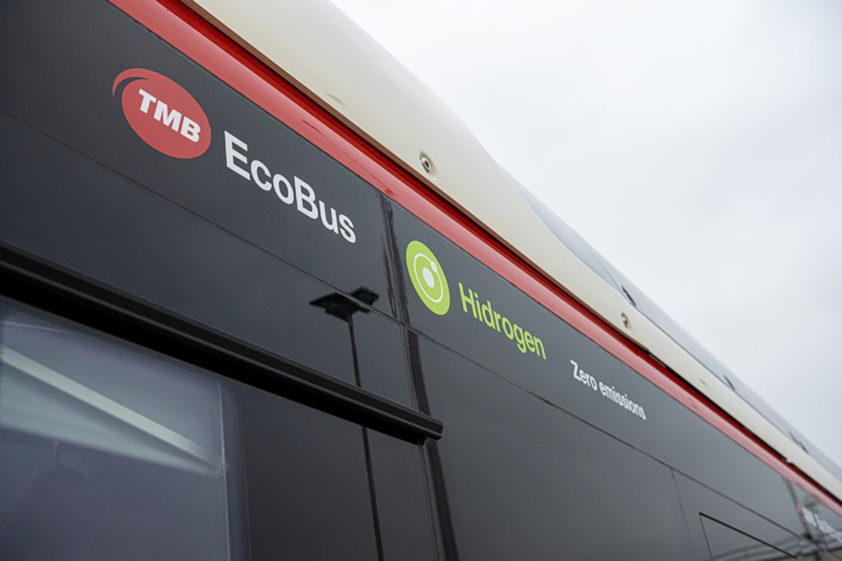 Deutsche Bahn zamówiło największą w Europie flotę wodorowych autobusów. 60 pojazdów CaetanoBus i Toyoty będzie obsługiwało pasażerów w Niemczech