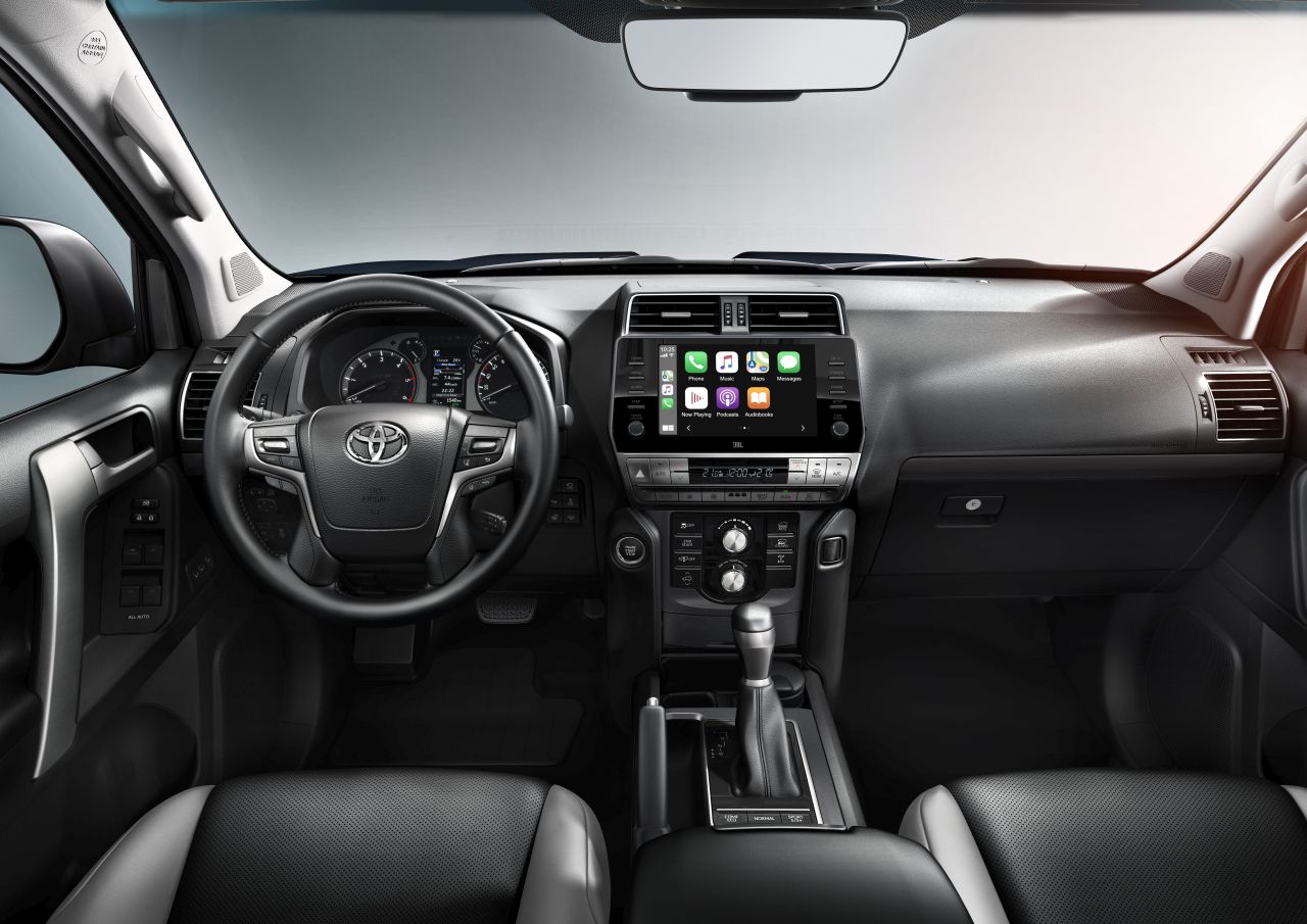 Toyota Land Cruiser w nowej specjalnej wersji Matt Black Edition