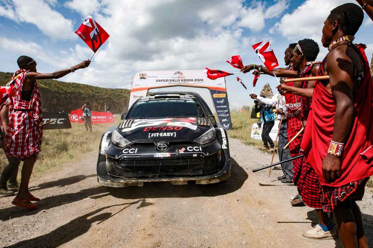 Rallye Safari Keňa:	TOYOTA GAZOO Racing si již počtvrté za sebou doletěla pro vítězství na Safari