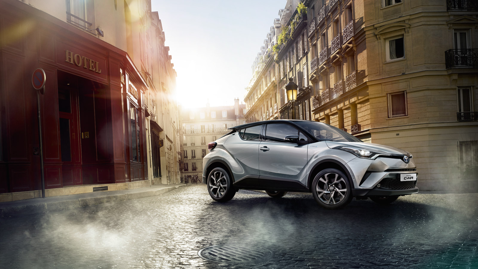 A TOYOTA C-HR A VILÁG LEGNÉPSZERŰBB HIBRID ELEKTROMOS AUTÓJA