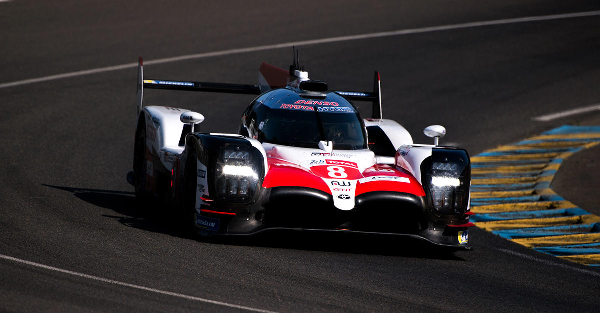 BÁRKI BEÜLHET ALONSO LE MANS-I TOYOTÁYÁBA 