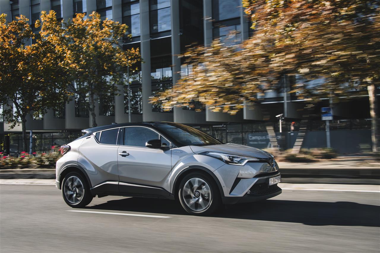 Nová Toyota C-HR je finalistom súťaže Auto roka 2017