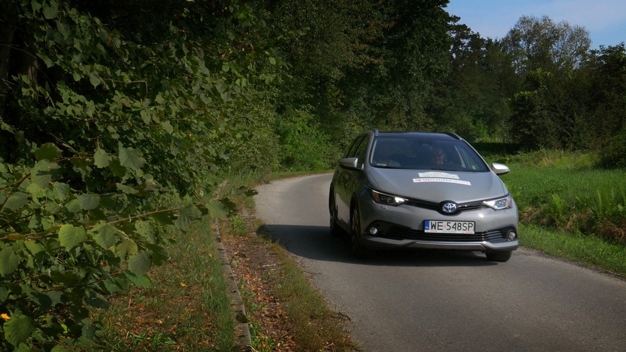 Hybrydowa Toyota Auris w Eco Rally z rekordowym wynikiem czasu jazdy z wykorzystaniem silnika elektrycznego