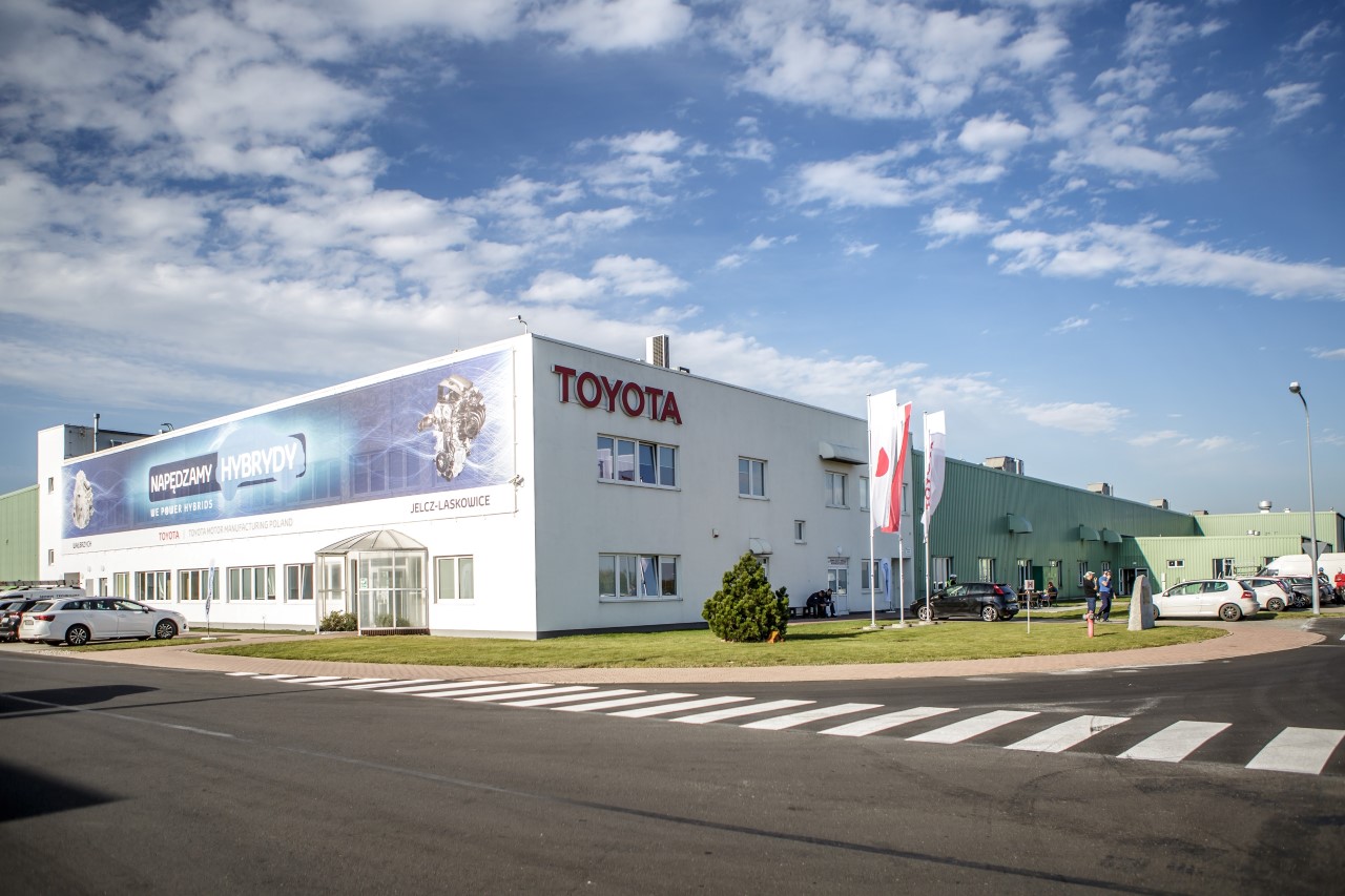 Uruchomienie produkcji kluczowych  podzespołów napędu hybrydowego w wałbrzyskiej fabryce Toyoty „Inwestycją Roku”
