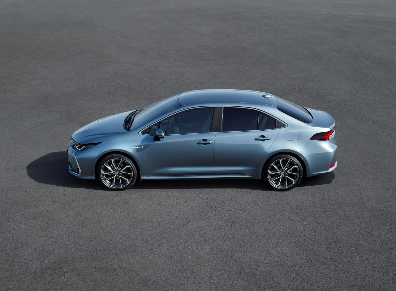Rodina Toyota Corolla se rozšiřuje o nový sedan