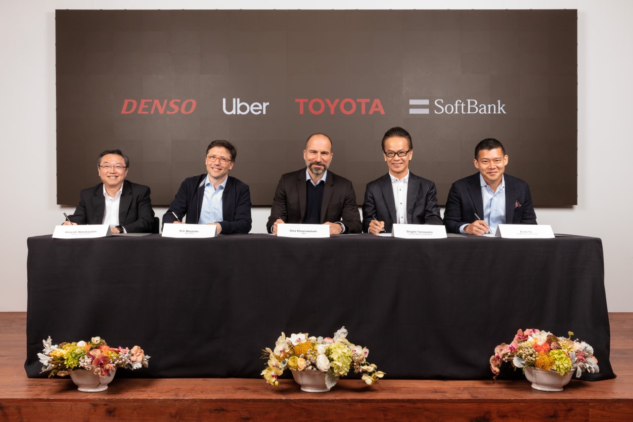 Toyota, DENSO i SoftBank Vision Fund inwestują miliard dolarów w technologie autonomicznej jazdy Ubera