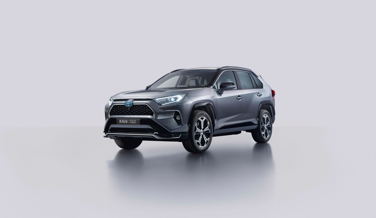 RAV4 Plug-in Hybrid – nowy flagowy model hybrydowy Toyoty