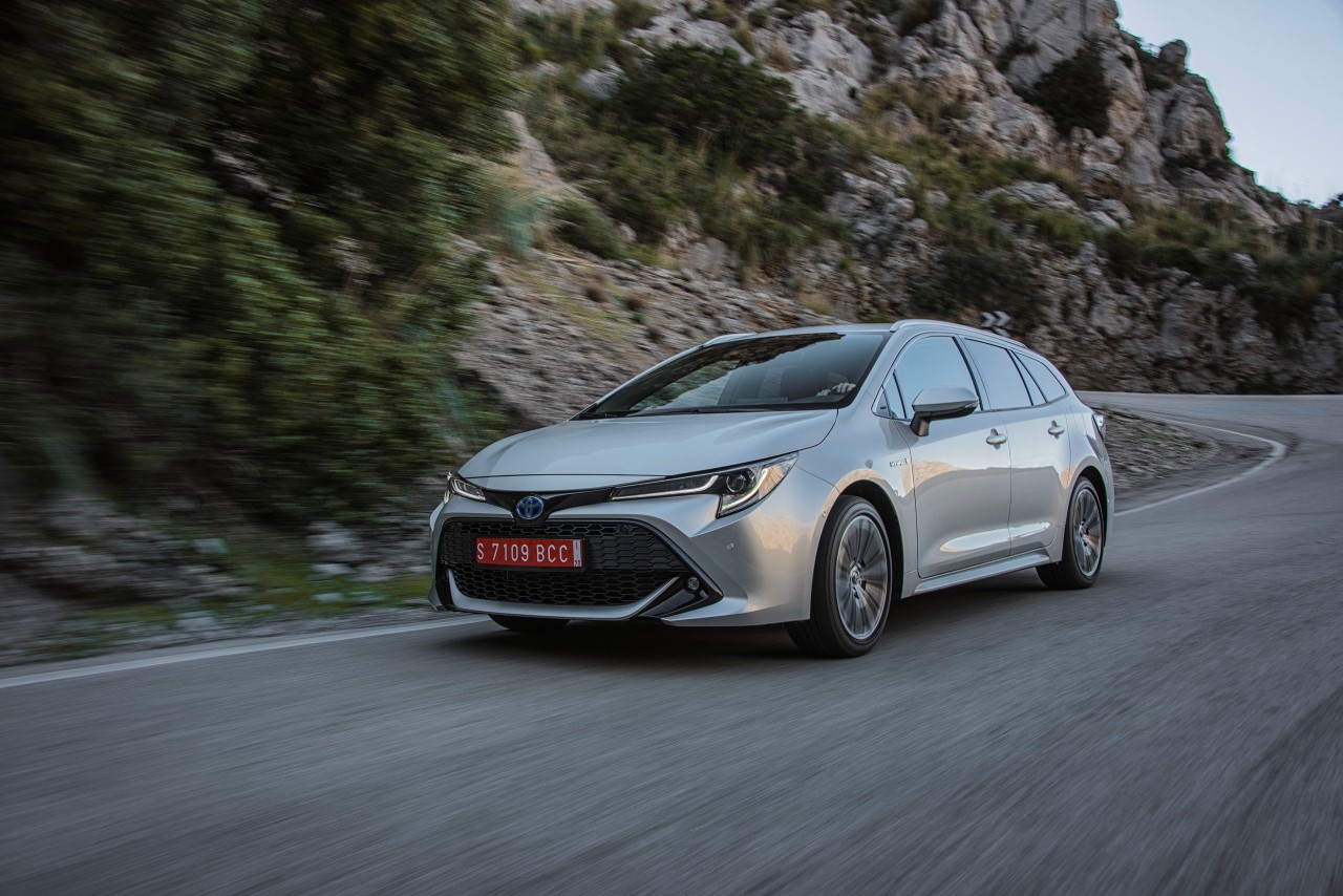 Toyota umacnia pozycję lidera polskiego rynku – dane z lutego 2020 roku