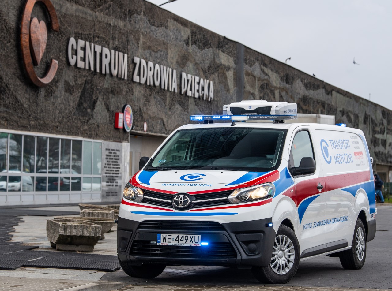 Toyota PROACE dla Centrum Zdrowia Dziecka