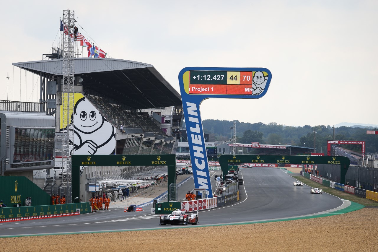 Akio Toyoda elnök személyesen kommentálta a TOYOTA GAZOO Racing történelmi Le Mans-i diadalát