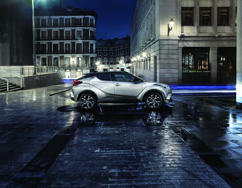 MINDEN, AMIT AZ AUTOBEST FINALISTA TOYOTA C-HR – RŐL TUDNI ÉRDEMES