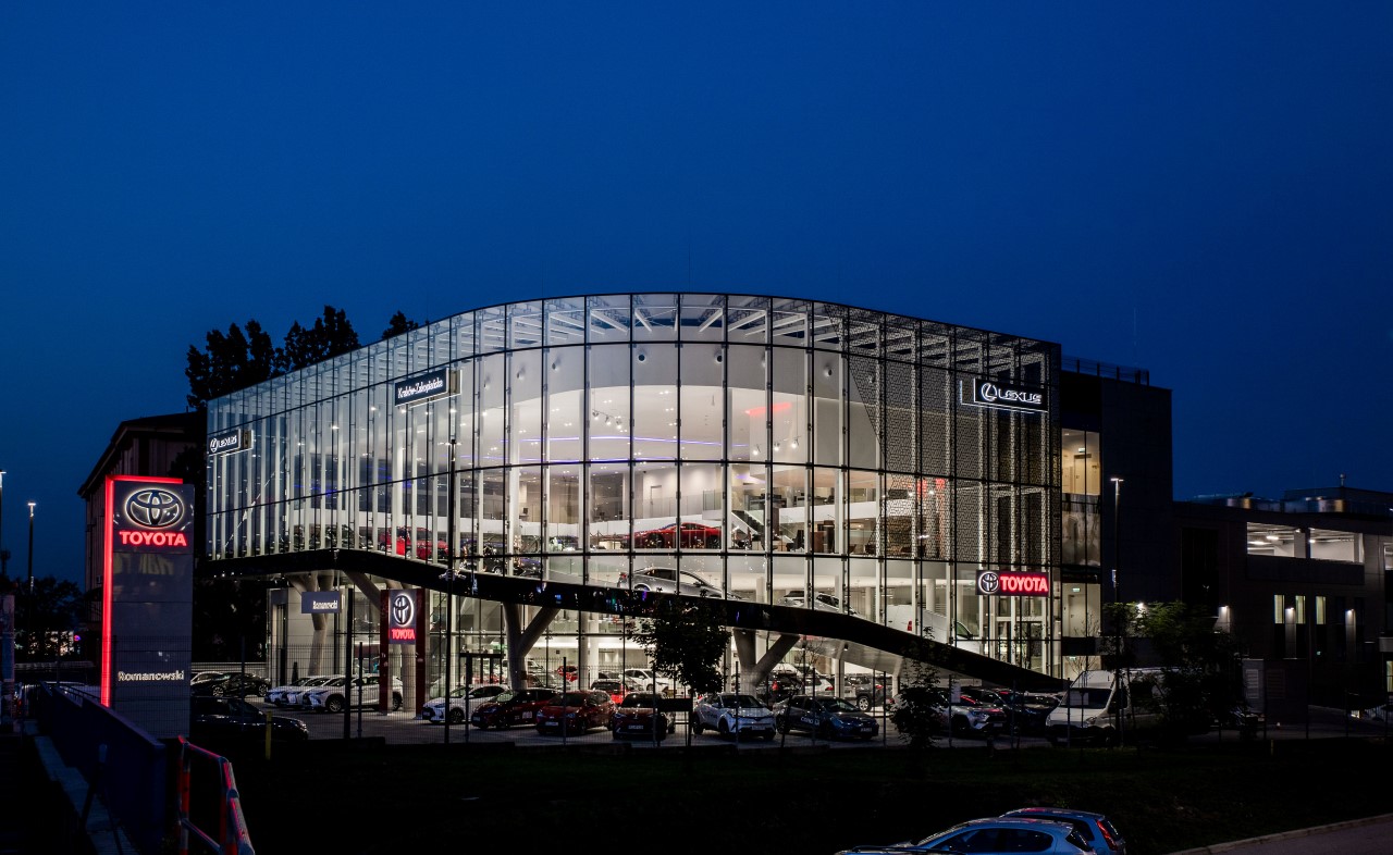 Nowy salon Toyoty i Lexusa w Krakowie otrzymał nagrodę Budowa Roku 2020