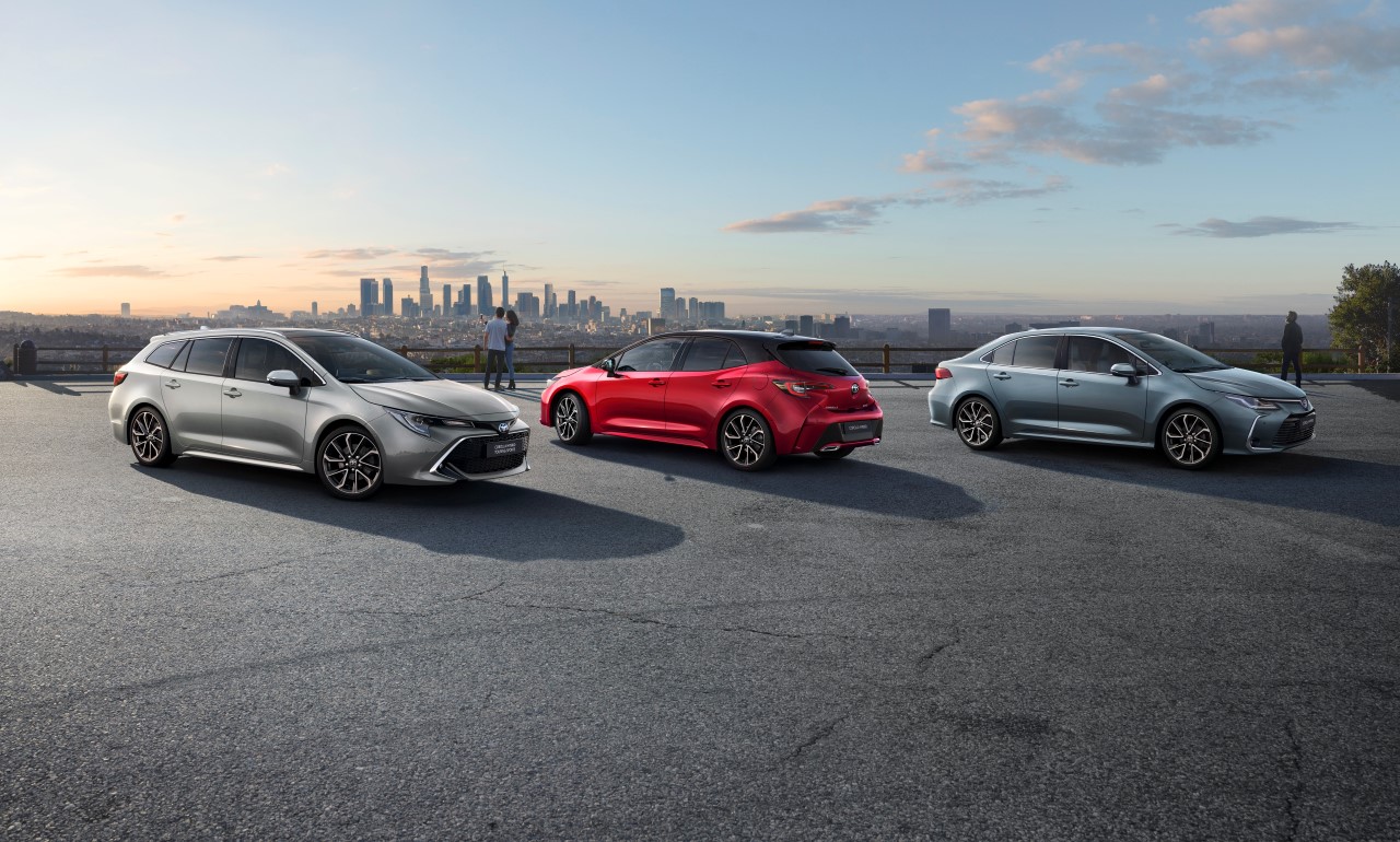  Itt a 2022-es Toyota Corolla: a világ legnépszerűbb autója új technológiákkal frissült