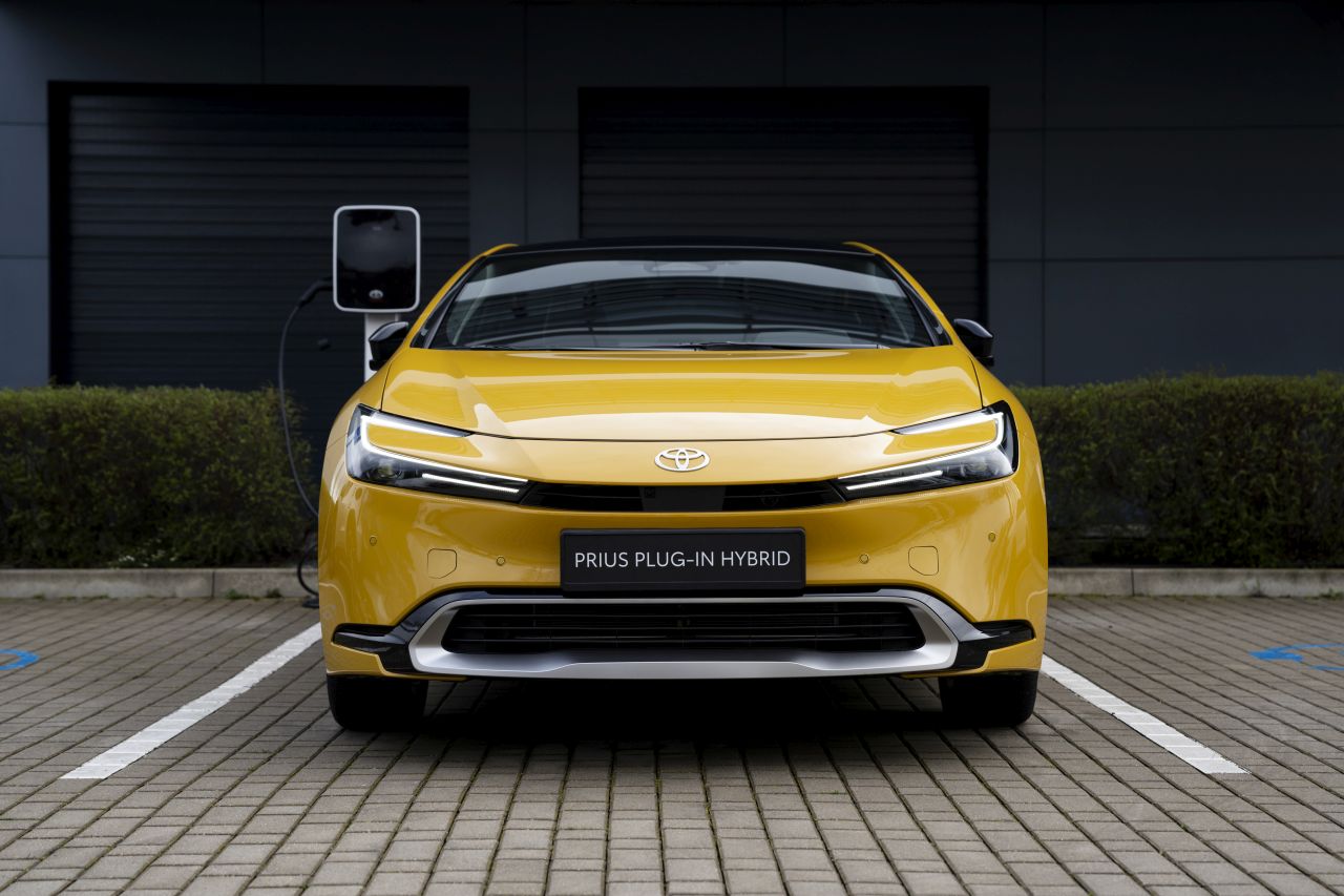 Toyota spouští on-line rezervační systém na nový Prius plug-in hybrid