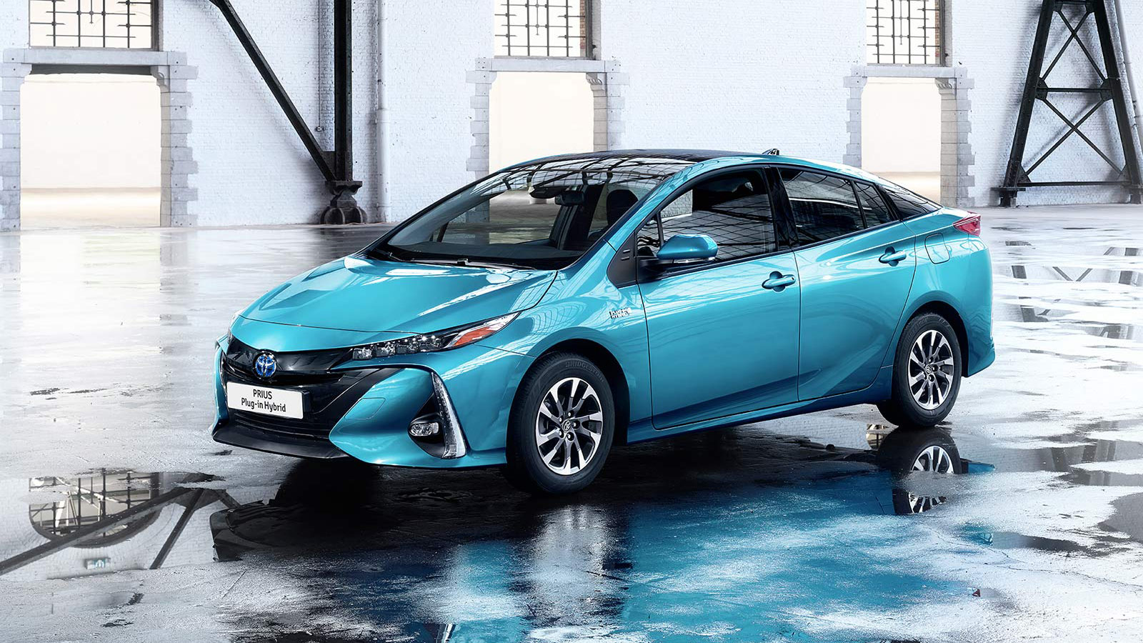 Toyota Prius Plug-in Hybrid sa stala Svetovým ekologickým autom roka 2017