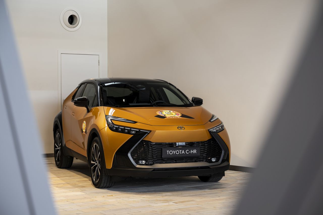  Ezt tudja az ’Év Autója’ döntős vadonatúj Toyota C-HR