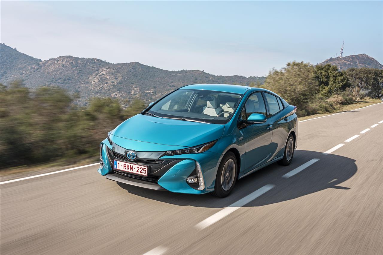 Toyota Prius Plug-in Hybrid otrzymała tytuł World Green Car of the Year 2017 