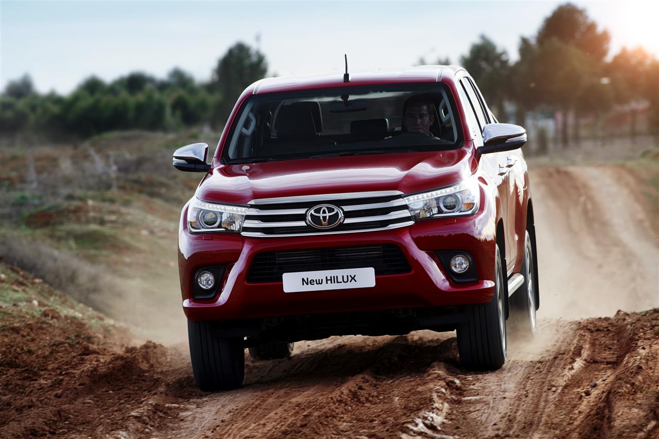 Toyota představí na Legendách 2016 v  české premiéře nový Hilux a Corollu