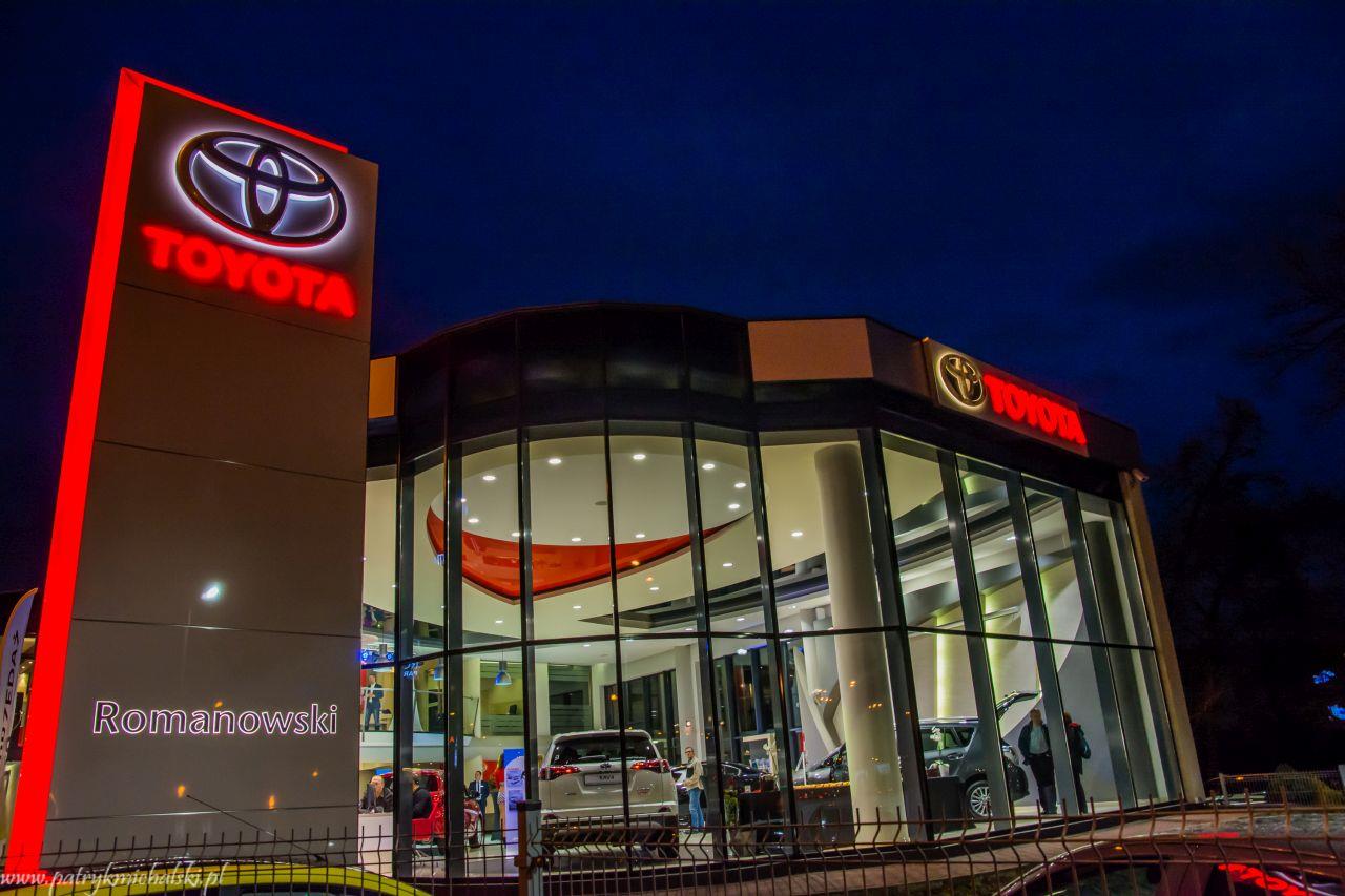 Toyota Romanowski – nowy salon w Krakowie 