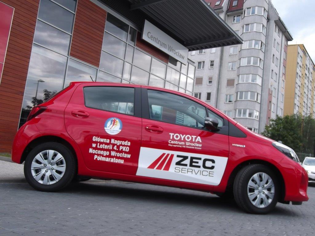 Hybrydowa Toyota Yaris nagrodą w 4. Nocnym Wrocław Półmaratonie 