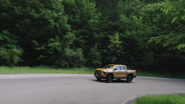 2026 Hilux CLIP