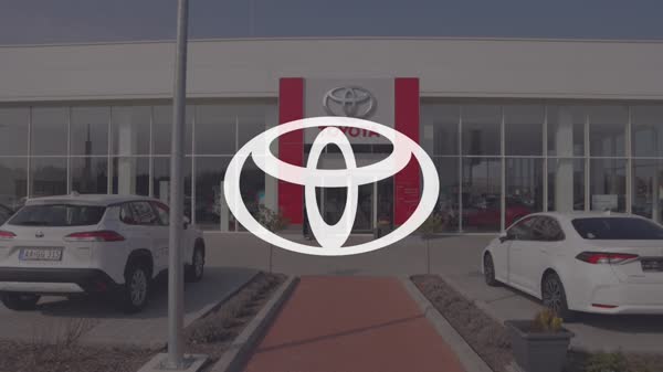 A Toyota Yaris Cross GR Sport kivitele mellett döntött Molnár Andi