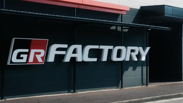 GR Yaris Running Change Factory