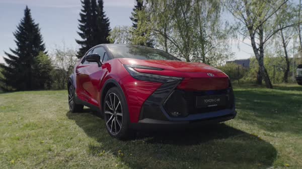 Toyota C-HR - local video