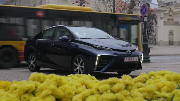 Toyota Mirai po raz pierwszy w Polsce film