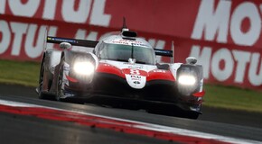 TOYOTA GAZOO Racing prvá a druhá na domácom okruhu Fuji