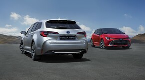 Corolla Hatchback &amp; Corolla Touring Sports 2019