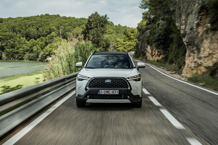 Toyota Corolla Cross zdobyła maksymalne 5 gwiazdek w testach bezpieczeństwa Euro NCAP