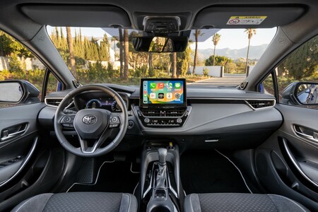 Három Toyota modell is felkerült a világ legnépszerűbb autóinak tízes listájára