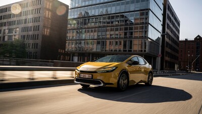 Toyota Prius teraz od 156 900 zł. Najlepsza oferta w historii mocnej i oszczędnej hybrydy plug-in. Większe korzyści dla firm