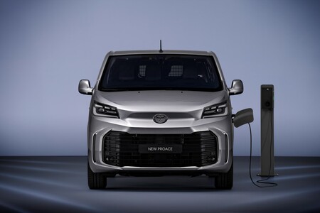 Egyszerre újult meg és lépett szintet a Toyota PROACE CITY és Toyota PROACE