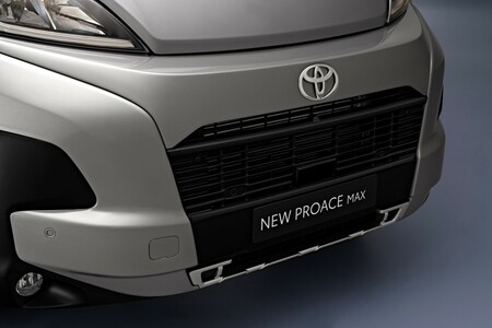  Nová Toyota PROACE MAX završuje kompletní produktovou nabídku Toyota Professional