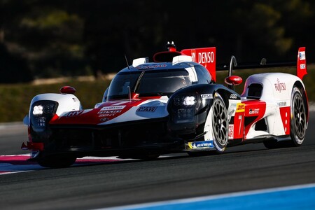 Ulepszona Toyota GR010 HYBRID na sezon 2023 w FIA WEC