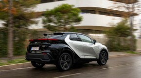 C-HR 2023