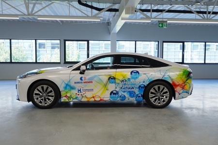 Wodorowa Toyota Mirai we flocie innowacyjnej firmy BIBUS MENOS