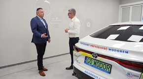 Wodorowa Toyota Mirai we flocie innowacyjnej firmy BIBUS MENOS