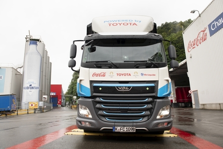 Toyota z Coca-Colą i Air Liquide testuje ciężarówkę z wodorowymi ogniwami paliwowymi
