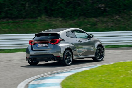Ostatnie Toyoty GR Yaris z rocznika 2024 u dilerów. Hot-hatch z silnikiem o mocy 280 KM dostępny od ręki