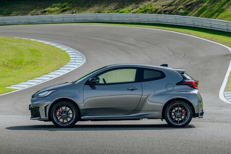 Ostatnie Toyoty GR Yaris z rocznika 2024 u dilerów. Hot-hatch z silnikiem o mocy 280 KM dostępny od ręki