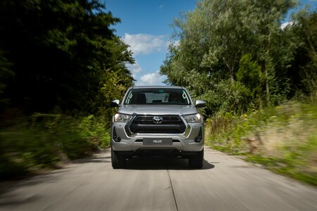 Nowa Toyota Hilux Mild-hybrid 48V od 170 900 zł netto