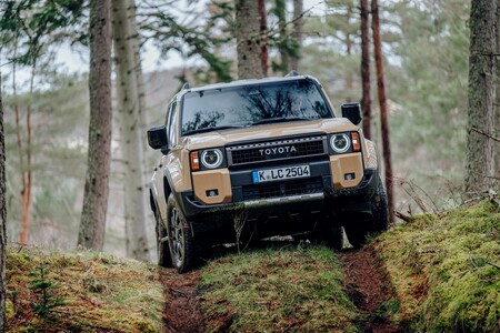 Nowa Toyota Land Cruiser. Legendarna terenówka z najnowszymi technologiami